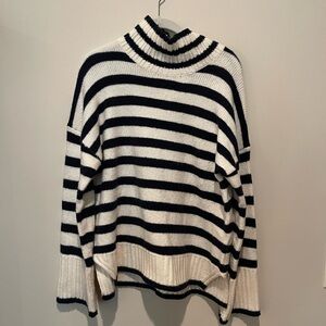 ABERCROMBIE Oversized Bell Sleeve Stripped Turtle Neck Sweater